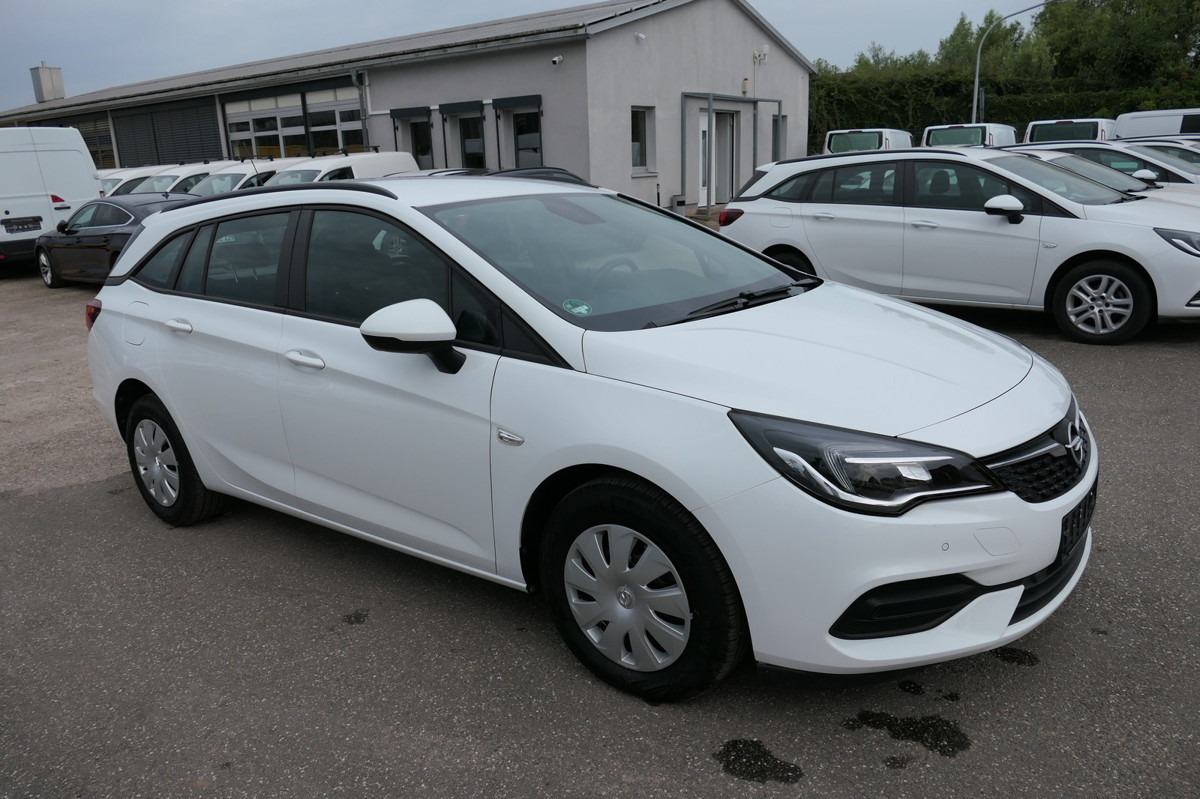 OPEL Astra Sports Tourer 1.5 CDTI KLIMA - PKW: das Bild 2 OPEL Astra Sports Tourer 1.5 CDTI KLIMA - PKW: das Bild 2