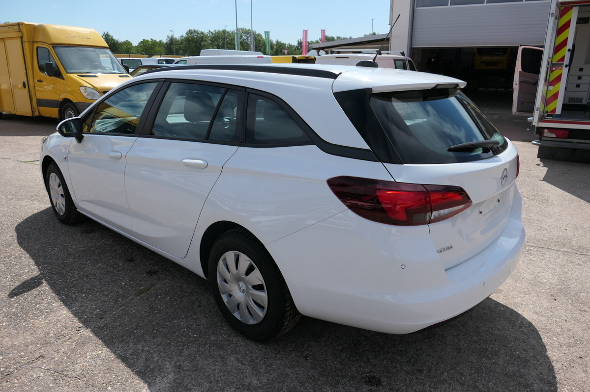 OPEL Astra Sports Tourer 1.5 CDTI KLIMA - PKW: das Bild 4 OPEL Astra Sports Tourer 1.5 CDTI KLIMA - PKW: das Bild 4