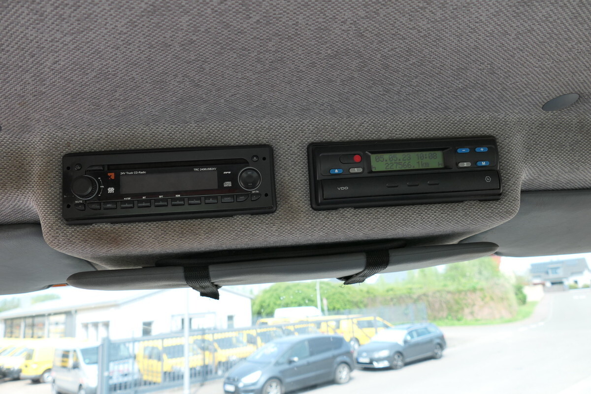 Leasing für UNIMOG U400  405/12 AHK KLIMA ZAPFWELLE vorn SFZ KOMMUN UNIMOG U400  405/12 AHK KLIMA ZAPFWELLE vorn SFZ KOMMUN: das Bild 18