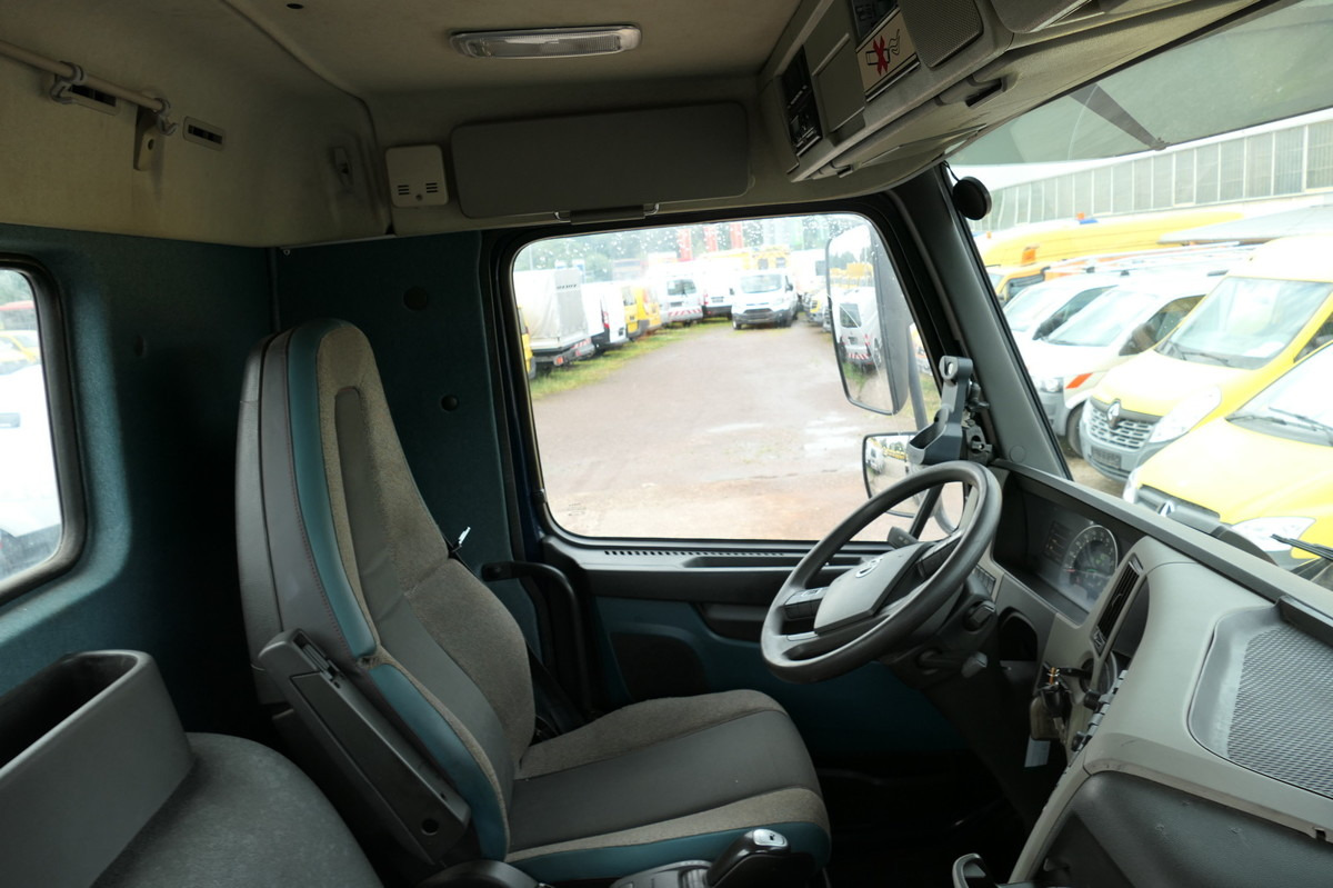 Innenraum Bild 1: Kipper VOLVO FM 370 6x2 Meiller Lenkachse KLIMA AHK