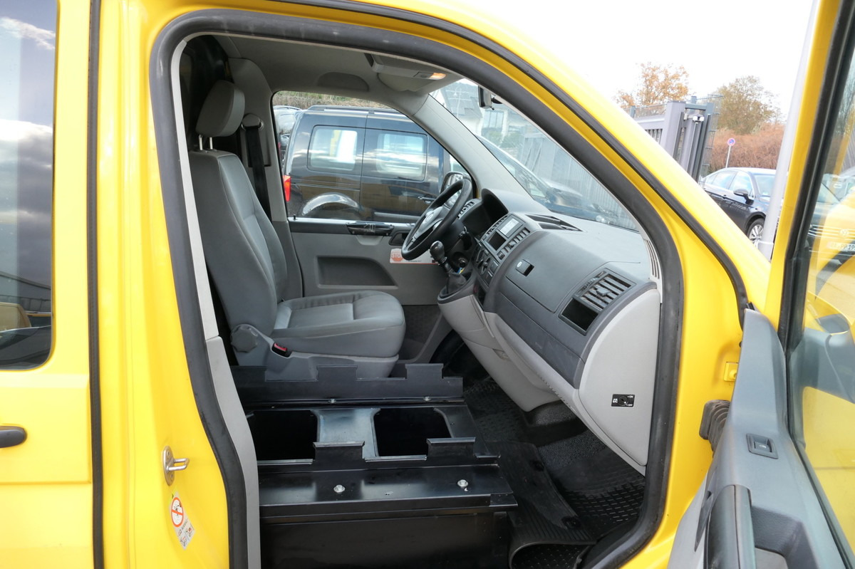 Kleintransporter VW T5 Transporter 2.0 TDI 2xSCHIEBETÜR PARKTRONIK E: das Bild 7