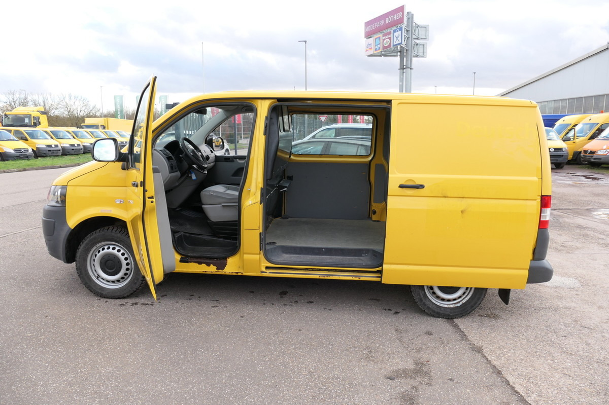 Innenraum Bild 2: Kleintransporter VW T5 Transporter 2.0 TDI 2xSCHIEBETÜR PARKTRONIK E