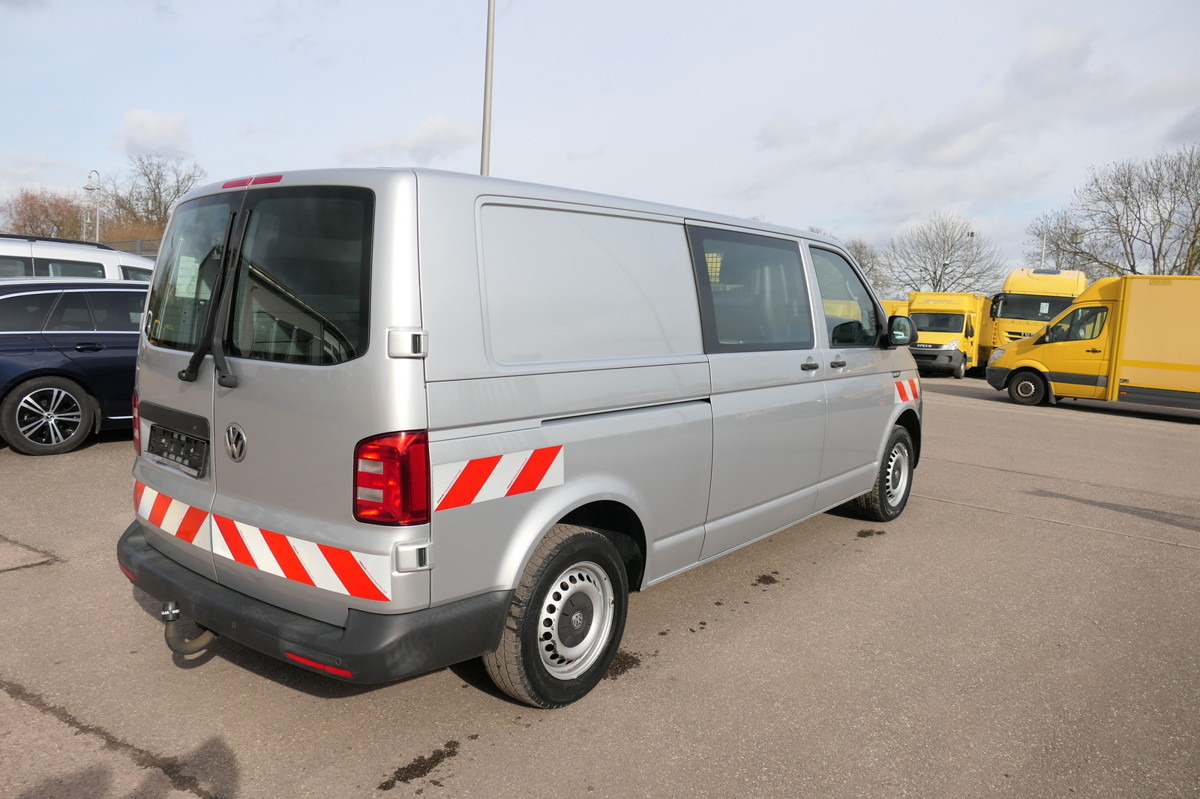 VW T6 Transporter 2.0 TDI lang 4 Motion 2-SITZER AH - Kleintransporter: das Bild 4 VW T6 Transporter 2.0 TDI lang 4 Motion 2-SITZER AH - Kleintransporter: das Bild 4