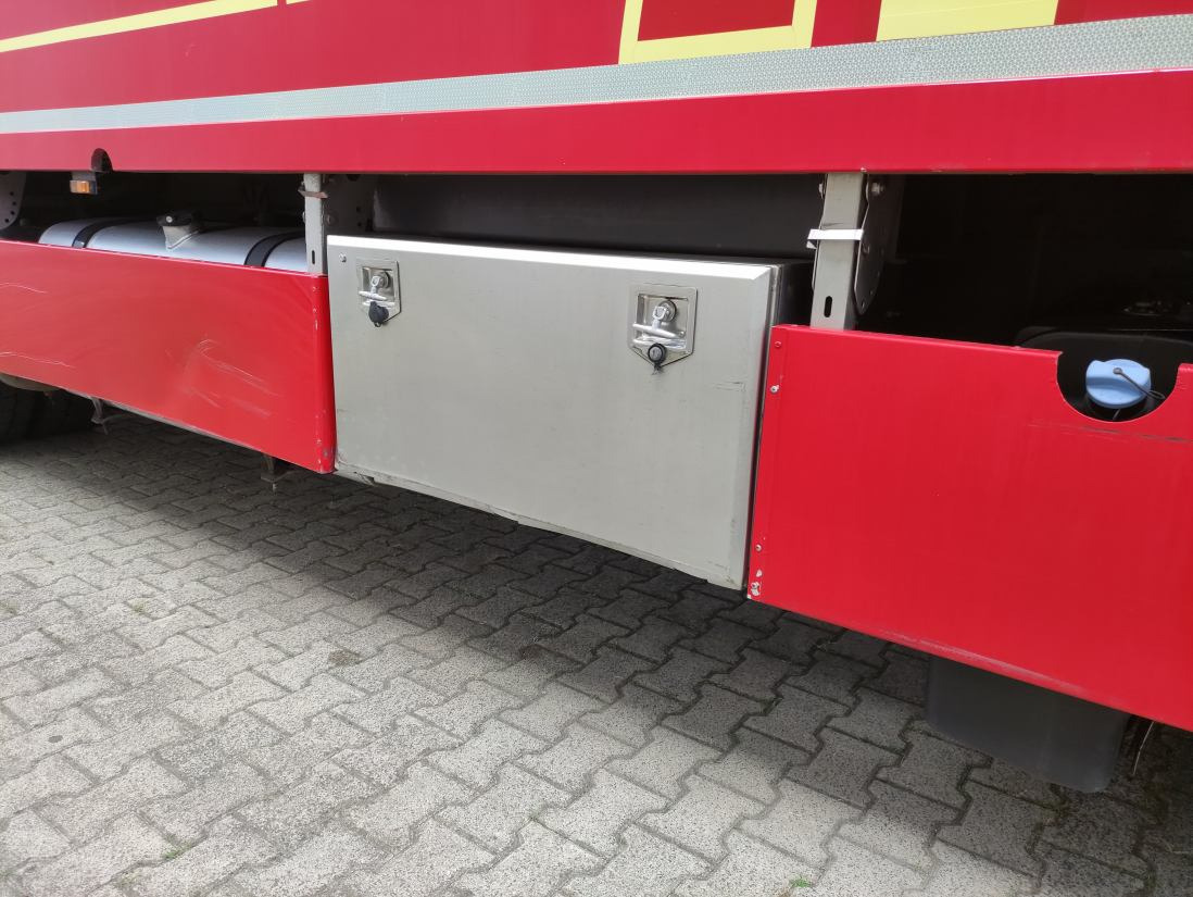 DAF CF 85.410 4x2 Spacecab - NL truck - Koffer LKW: das Bild 3 DAF CF 85.410 4x2 Spacecab - NL truck - Koffer LKW: das Bild 3
