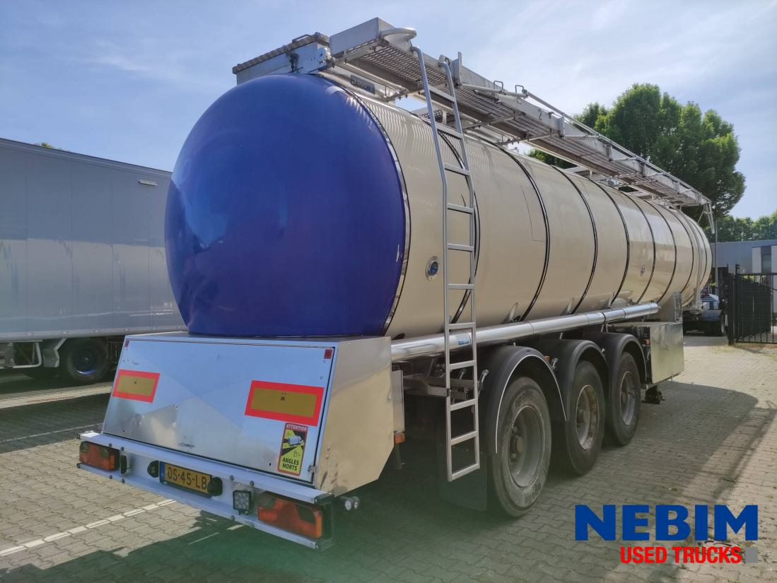 Feldbinder TSA 33.3 electric pump - 3 comp. 8.000 / 22.500 / 3.000 Ltr. - Tankauflieger: das Bild 2 Feldbinder TSA 33.3 electric pump - 3 comp. 8.000 / 22.500 / 3.000 Ltr. - Tankauflieger: das Bild 2