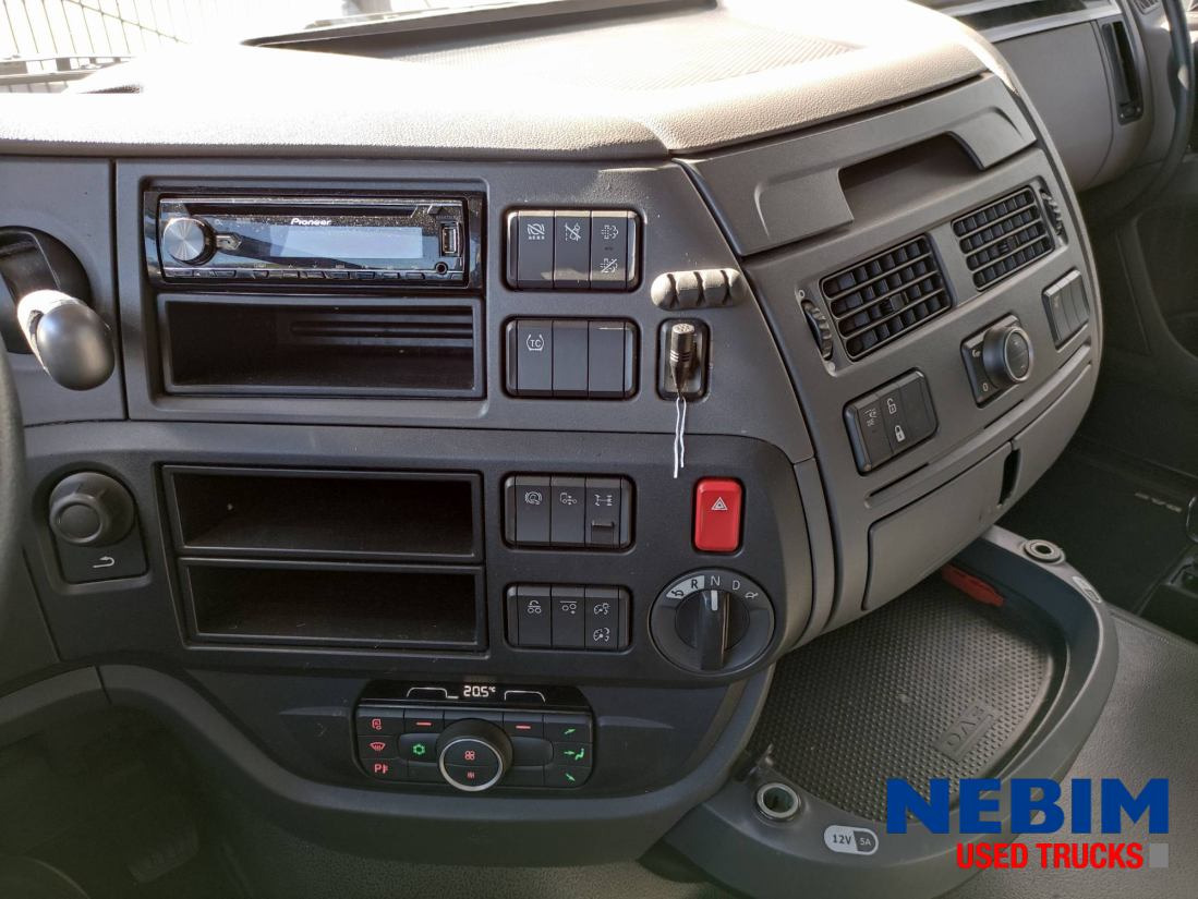 DAF XF 450 6x2 FTG - 493.069Km - ADR/VLG-AT - Sattelzugmaschine: das Bild 4 DAF XF 450 6x2 FTG - 493.069Km - ADR/VLG-AT - Sattelzugmaschine: das Bild 4