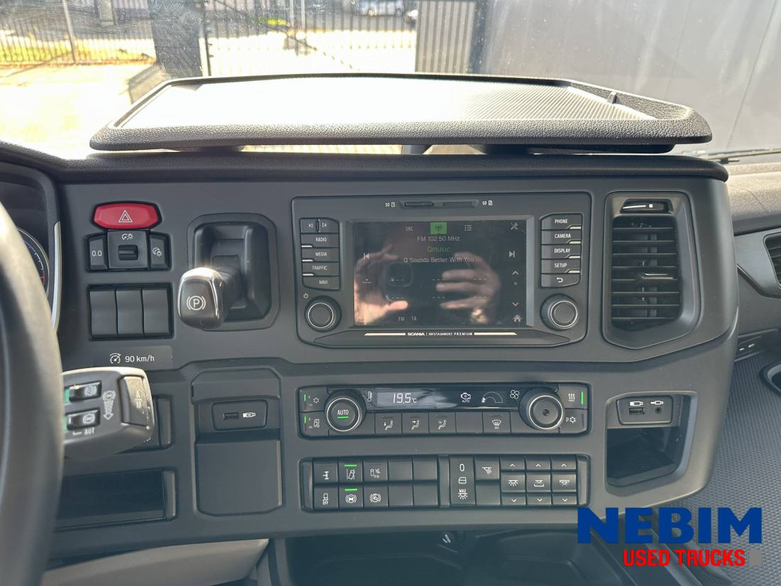 Scania S500 168.049km - Retarder - Smart Tacho 2 - Stand Klima - Sattelzugmaschine: das Bild 4 Scania S500 168.049km - Retarder - Smart Tacho 2 - Stand Klima - Sattelzugmaschine: das Bild 4