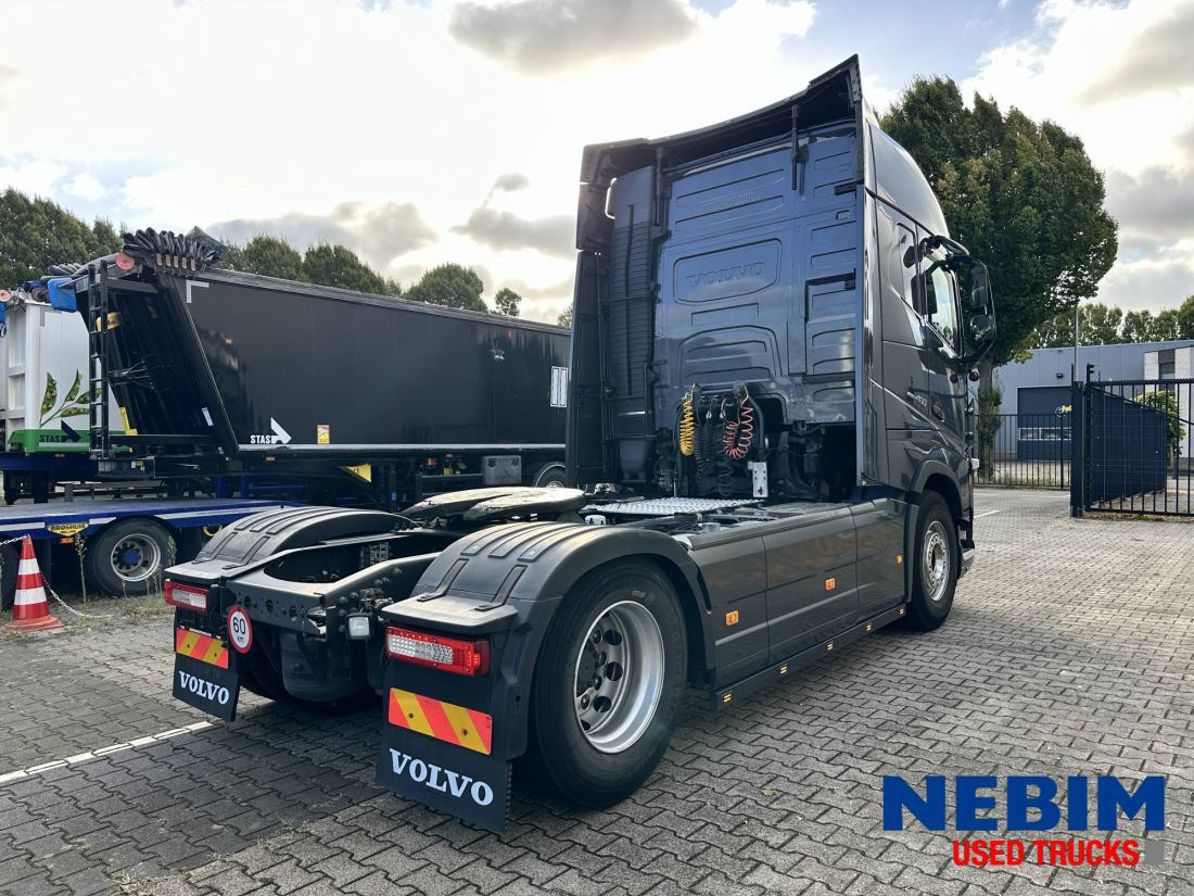 Volvo FH 460 4x2 Special Interior - Volvo Dynamic Steering - I-park Cool - Sattelzugmaschine: das Bild 2 Volvo FH 460 4x2 Special Interior - Volvo Dynamic Steering - I-park Cool - Sattelzugmaschine: das Bild 2
