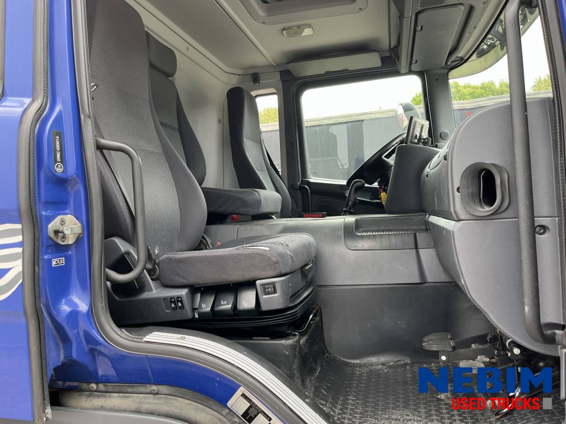 Scania P270 343.938km - 3 front seats - Koffer LKW: das Bild 4 Scania P270 343.938km - 3 front seats - Koffer LKW: das Bild 4