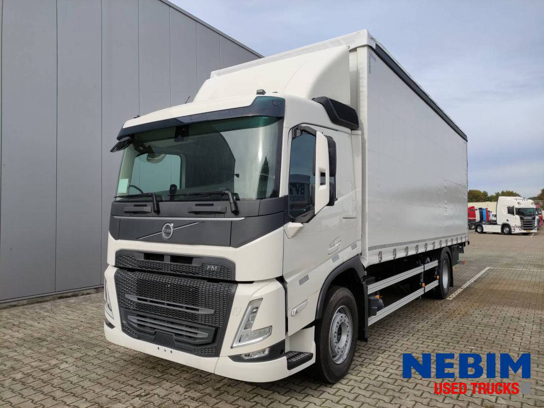 Volvo FM 330 4X2 - Plane LKW: das Bild 1 Volvo FM 330 4X2 - Plane LKW: das Bild 1