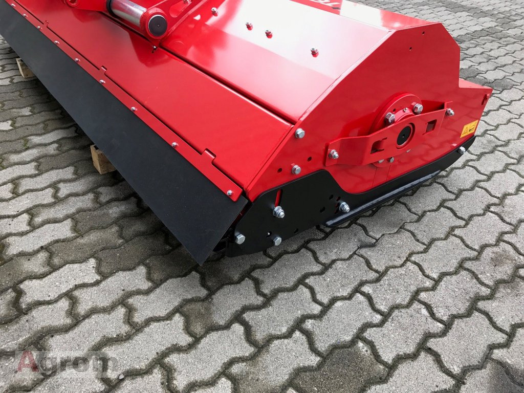 Tehnos MU 280R LW - Schlegelmäher/ Mulcher: das Bild 4 Tehnos MU 280R LW - Schlegelmäher/ Mulcher: das Bild 4