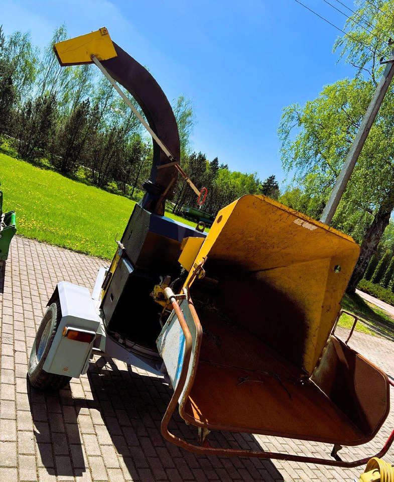 -Kita- Schliesing 440 ZX - Holzschredder: das Bild 4 -Kita- Schliesing 440 ZX - Holzschredder: das Bild 4