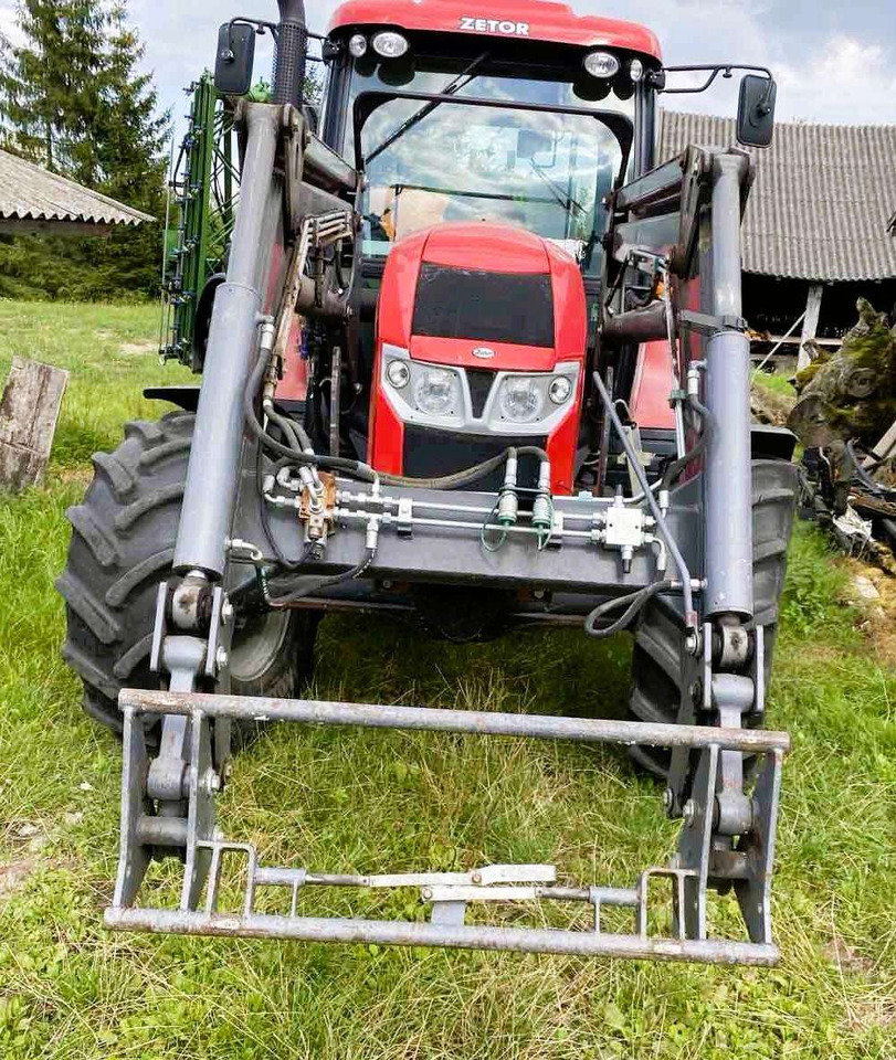 Zetor Forterra 140 - Traktor: das Bild 2 Zetor Forterra 140 - Traktor: das Bild 2
