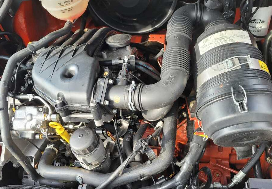 Linde H 20 D-02/600 MOT. RETTIFICATO - Dieselstapler: das Bild 3 Linde H 20 D-02/600 MOT. RETTIFICATO - Dieselstapler: das Bild 3