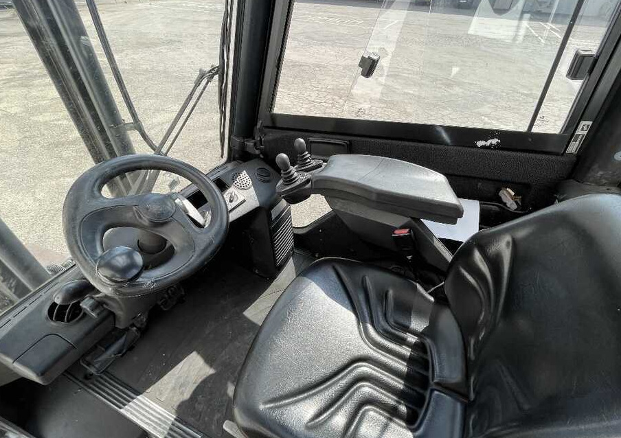 Linde H 30 D-393-01 - Dieselstapler: das Bild 3 Linde H 30 D-393-01 - Dieselstapler: das Bild 3