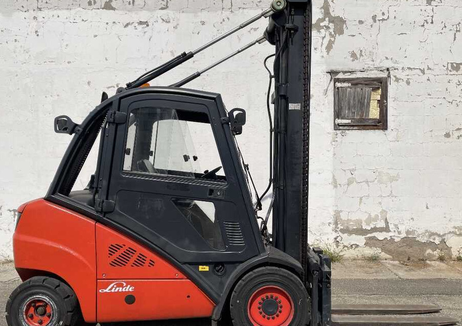 Linde H 30 D-393-01 - Dieselstapler: das Bild 2 Linde H 30 D-393-01 - Dieselstapler: das Bild 2