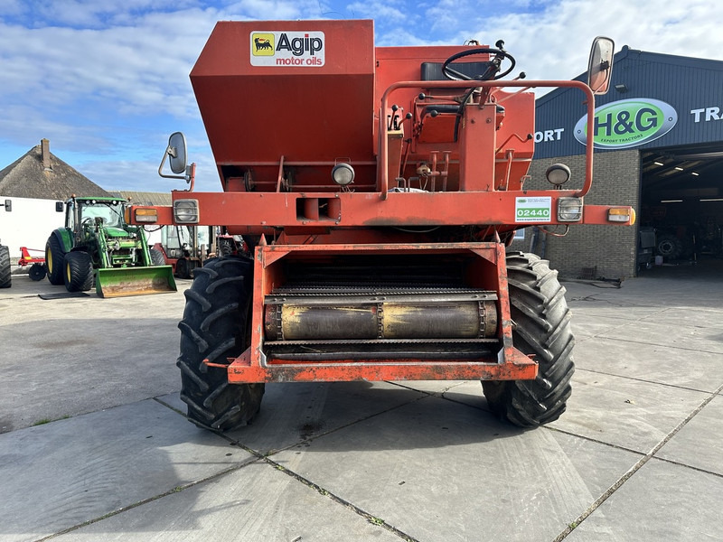 Laverda M150 - Mähdrescher: das Bild 2 Laverda M150 - Mähdrescher: das Bild 2