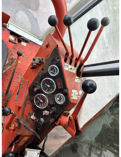 Laverda M152 - Mähdrescher: das Bild 4 Laverda M152 - Mähdrescher: das Bild 4