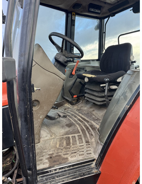 New Holland L95 - Traktor: das Bild 5 New Holland L95 - Traktor: das Bild 5