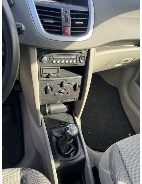 Peugeot 207 - PKW: das Bild 5 Peugeot 207 - PKW: das Bild 5