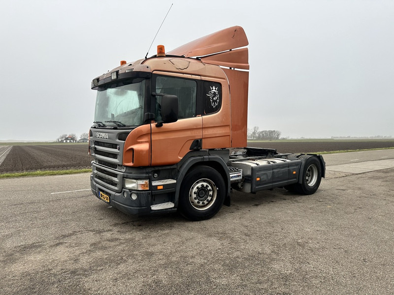 Scania P340 - Sattelzugmaschine: das Bild 1 Scania P340 - Sattelzugmaschine: das Bild 1