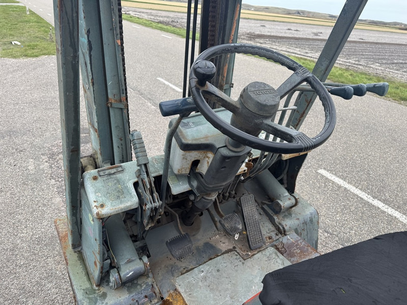 Toyota FD25D - Dieselstapler: das Bild 4 Toyota FD25D - Dieselstapler: das Bild 4