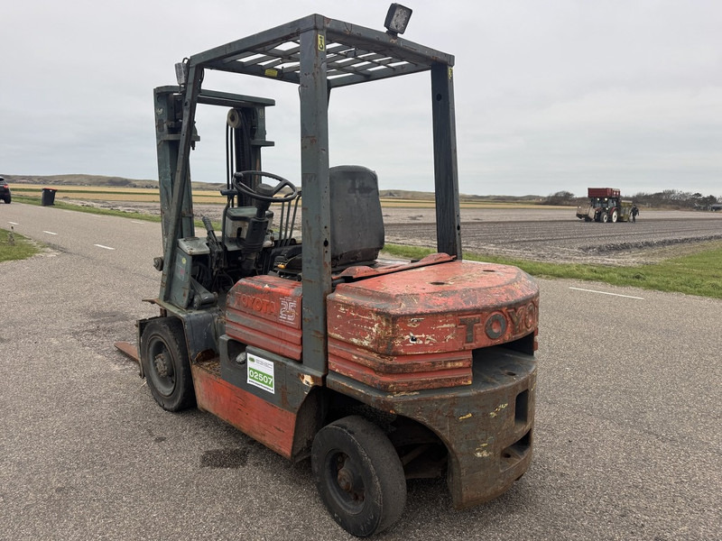 Toyota FD25D - Dieselstapler: das Bild 5 Toyota FD25D - Dieselstapler: das Bild 5