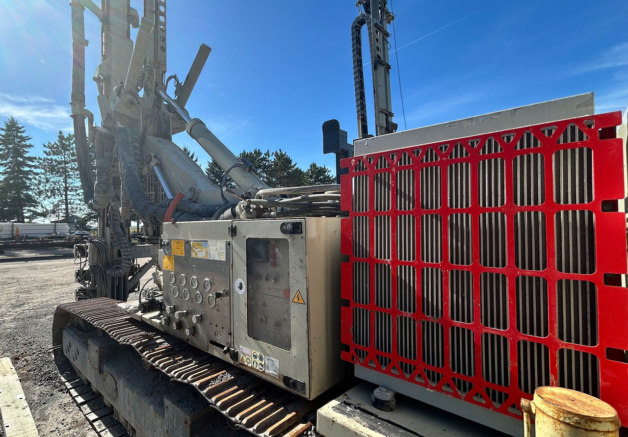 Comacchio MC 28 A - Ramme: das Bild 4 Comacchio MC 28 A - Ramme: das Bild 4