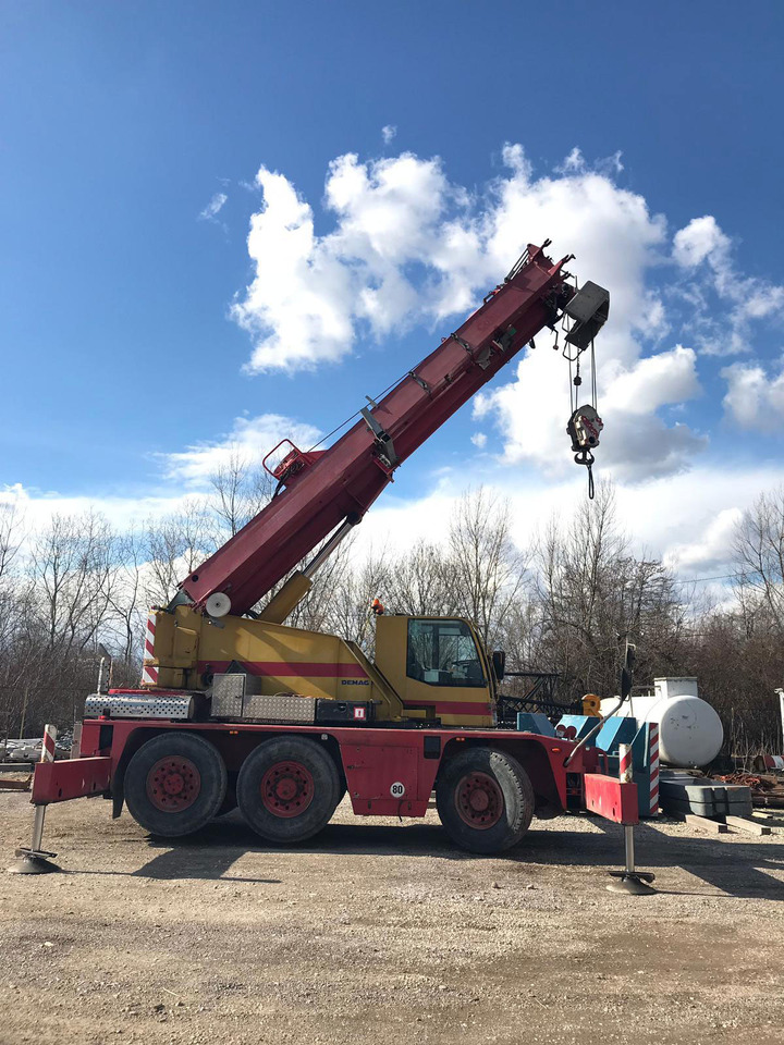 Demag AC 40 City - Mobilkran: das Bild 1 Demag AC 40 City - Mobilkran: das Bild 1