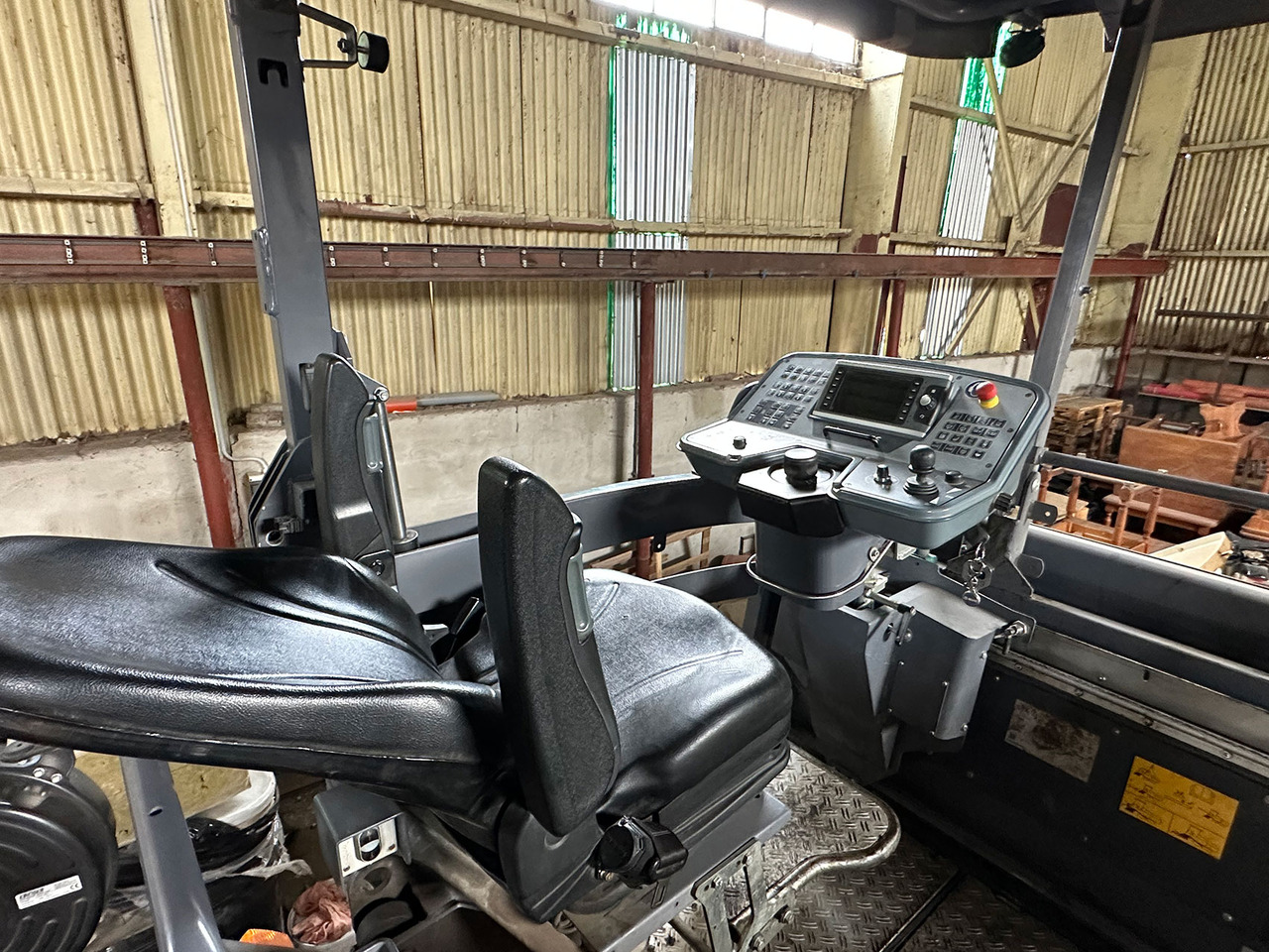 Asphaltfertiger/ Straßenfertiger Dynapac SD2500CS: das Bild 6