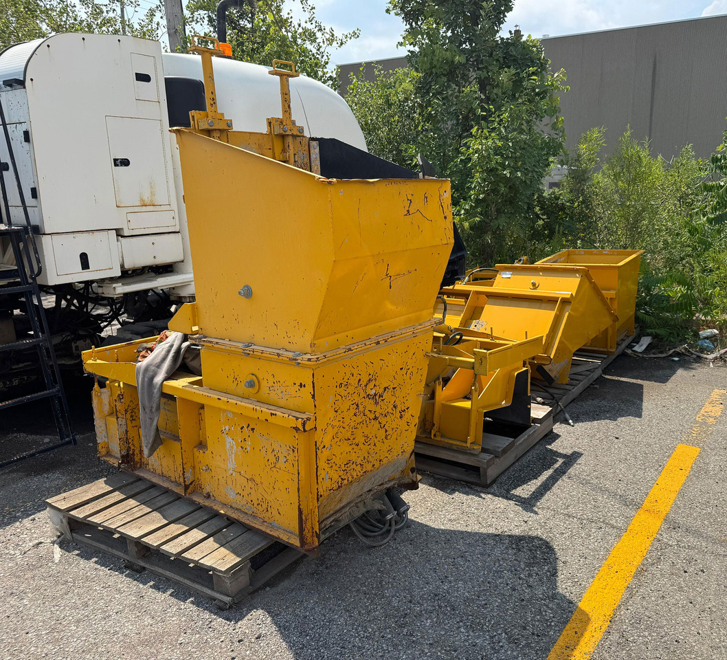 Asphaltfertiger/ Straßenfertiger Gomaco GT-3400: das Bild 6