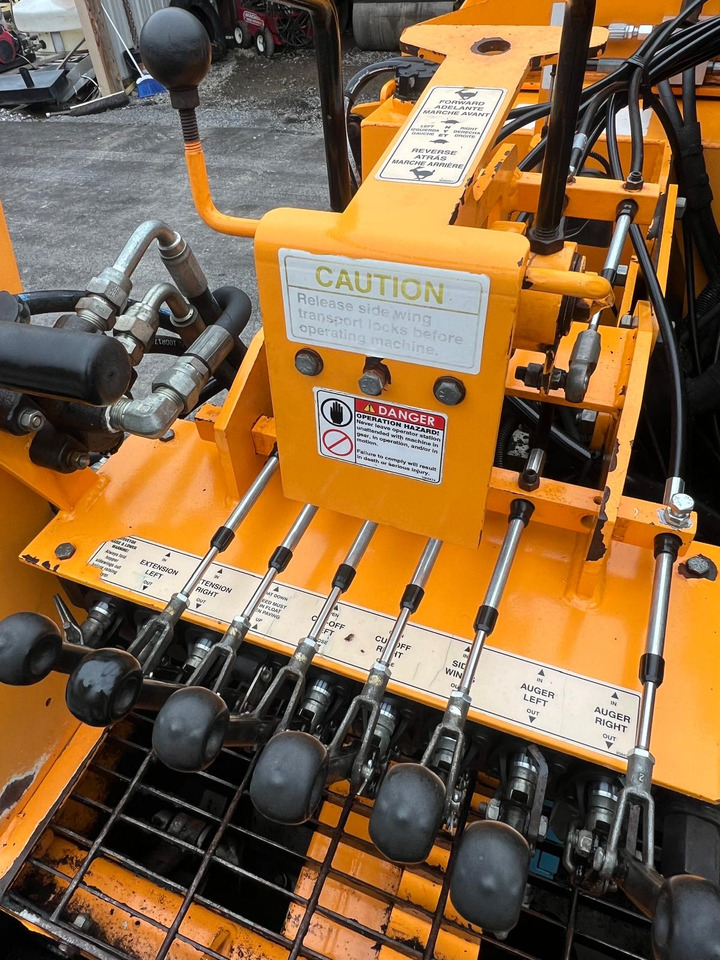 Leeboy 8500D - Asphaltfertiger/ Straßenfertiger: das Bild 5 Leeboy 8500D - Asphaltfertiger/ Straßenfertiger: das Bild 5