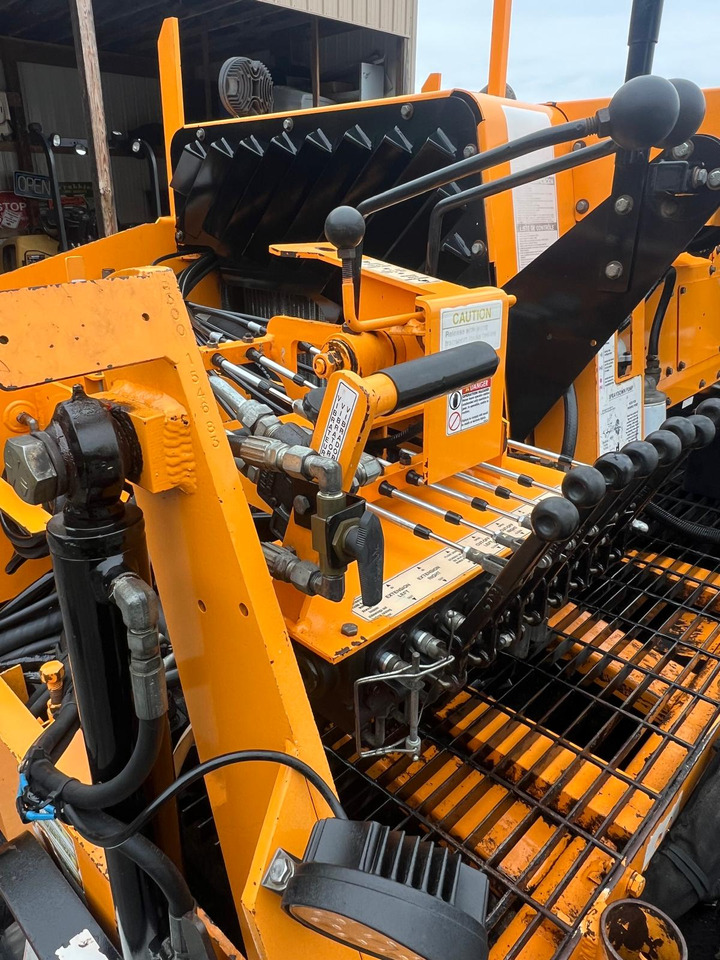 Leeboy 8500D - Asphaltfertiger/ Straßenfertiger: das Bild 4 Leeboy 8500D - Asphaltfertiger/ Straßenfertiger: das Bild 4