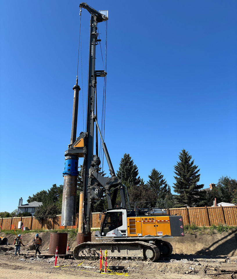 Liebherr LB45 - Ramme: das Bild 1 Liebherr LB45 - Ramme: das Bild 1