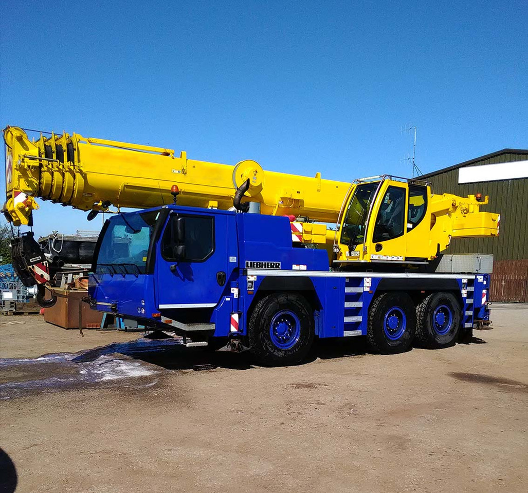 Liebherr LTM 1055-3.2 - Mobilkran: das Bild 1 Liebherr LTM 1055-3.2 - Mobilkran: das Bild 1