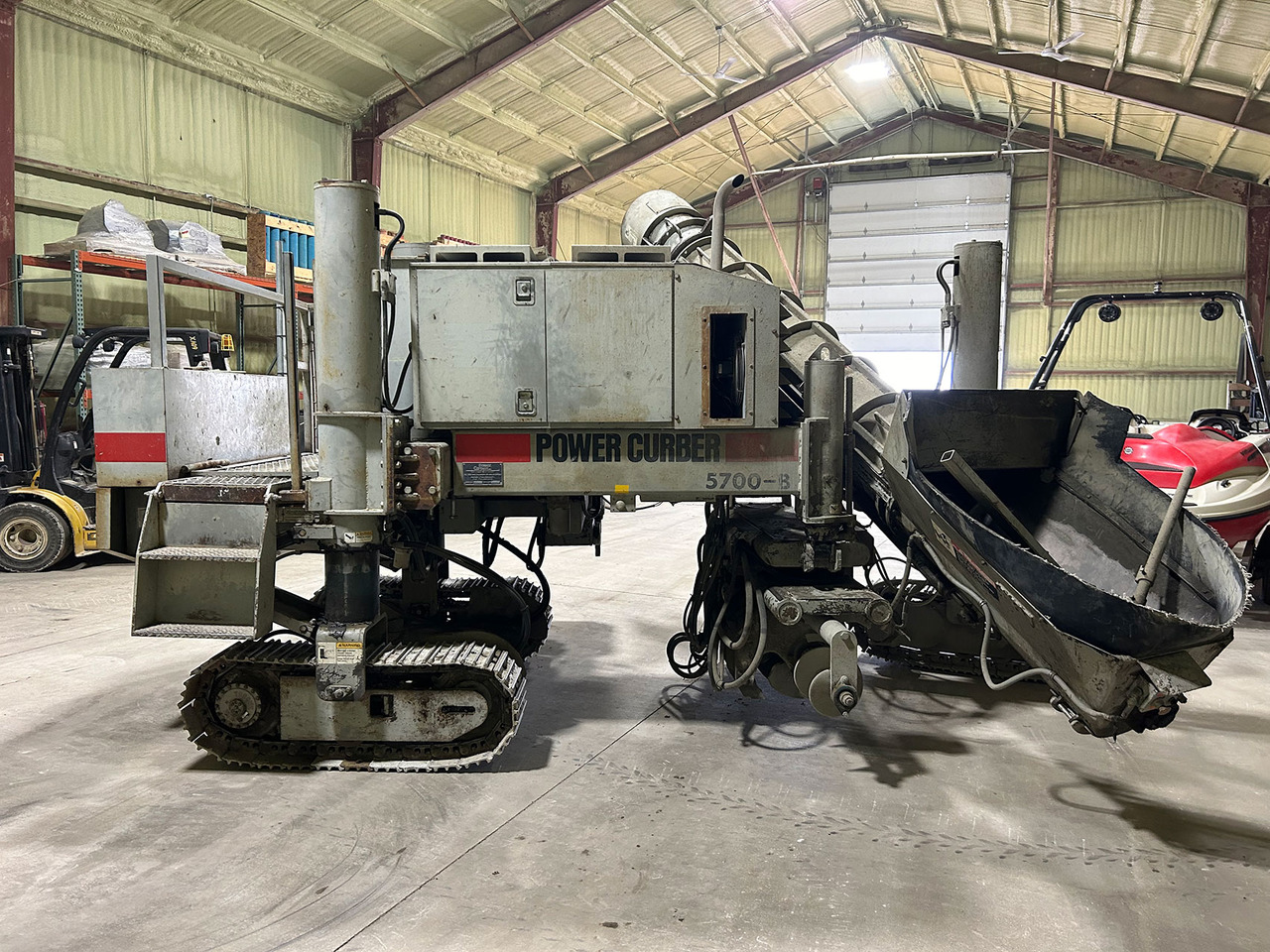 Power Curber 5700B - Asphaltfertiger/ Straßenfertiger: das Bild 1 Power Curber 5700B - Asphaltfertiger/ Straßenfertiger: das Bild 1
