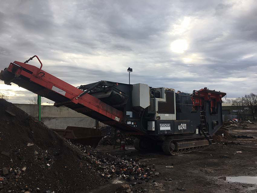 Sandvik QJ241 - Backenbrecher: das Bild 2 Sandvik QJ241 - Backenbrecher: das Bild 2