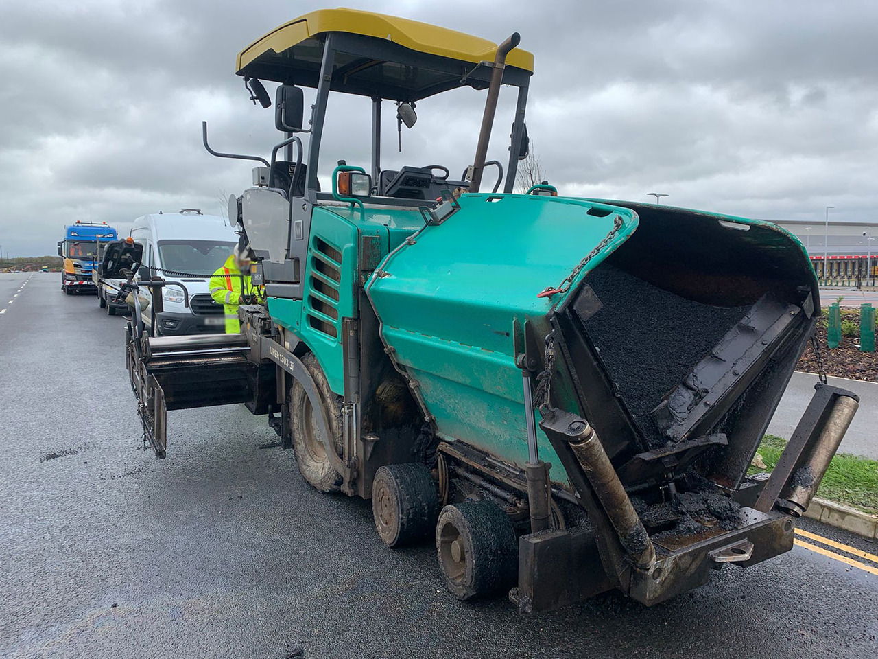 Vogele Super 1303-3i - Asphaltfertiger/ Straßenfertiger: das Bild 1 Vogele Super 1303-3i - Asphaltfertiger/ Straßenfertiger: das Bild 1