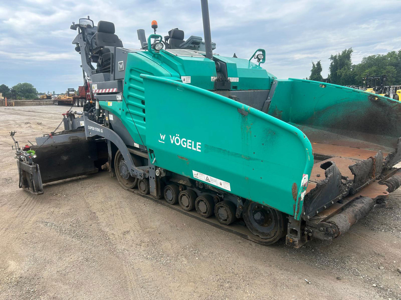 Vogele Super 1700-3i - Asphaltfertiger/ Straßenfertiger: das Bild 2 Vogele Super 1700-3i - Asphaltfertiger/ Straßenfertiger: das Bild 2