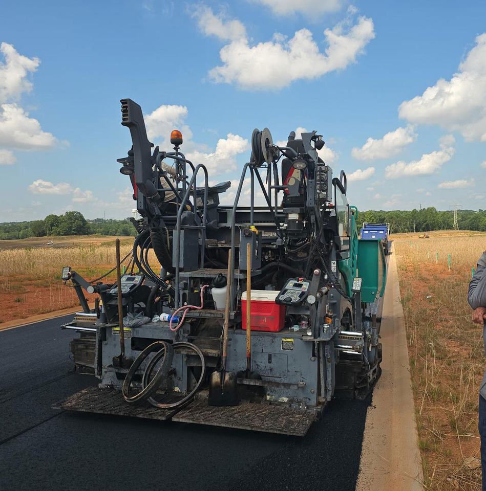 Vogele Super 1700-3i - Asphaltfertiger/ Straßenfertiger: das Bild 4 Vogele Super 1700-3i - Asphaltfertiger/ Straßenfertiger: das Bild 4