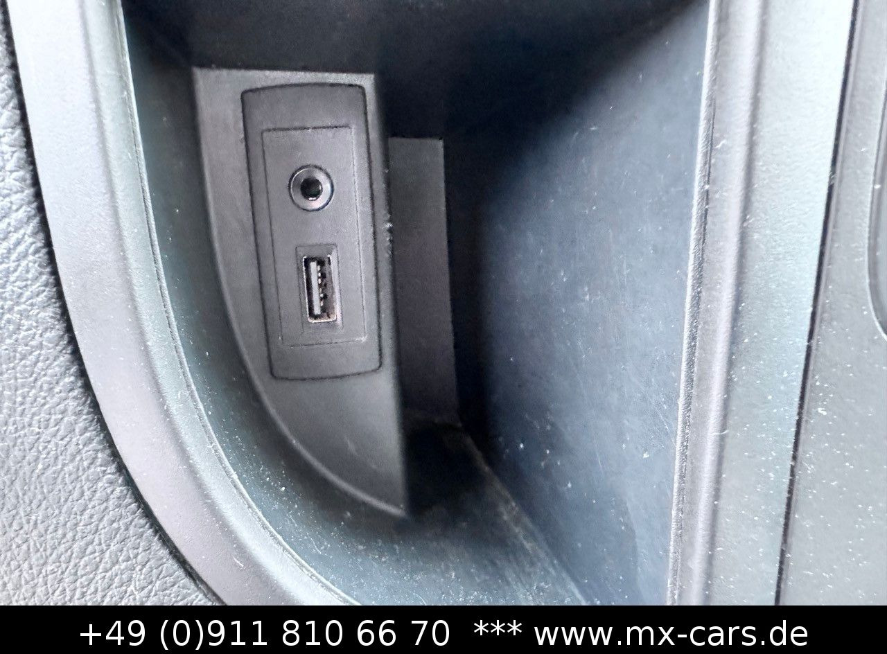 Personentransporter Mercedes-Benz Vito 110 CDi Tourer extralang 9 Sitze Bus Klima: das Bild 27