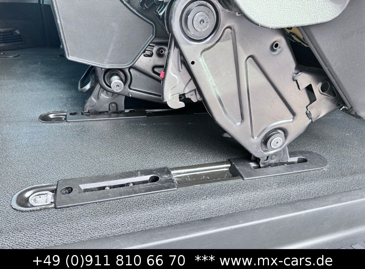 Personentransporter Mercedes-Benz Vito 110 CDi Tourer extralang 9 Sitze Bus Klima: das Bild 18