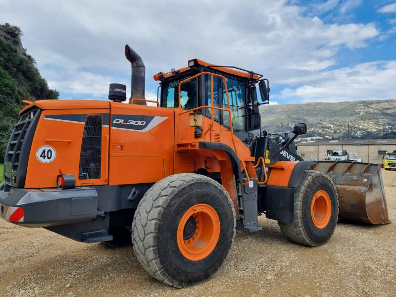 Doosan DL300 - Radlader: das Bild 2 Doosan DL300 - Radlader: das Bild 2