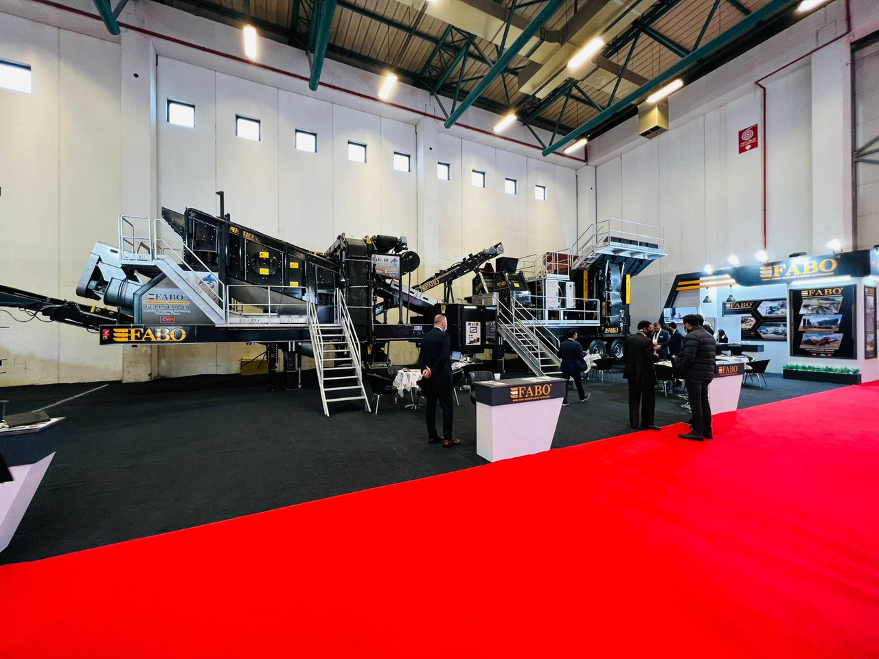 Mobile Brechanlage, Zustand - NEU FABO Mobile crusher: das Bild 8