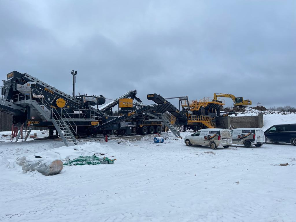 Mobile Brechanlage, Zustand - NEU FABO Mobile crusher: das Bild 12