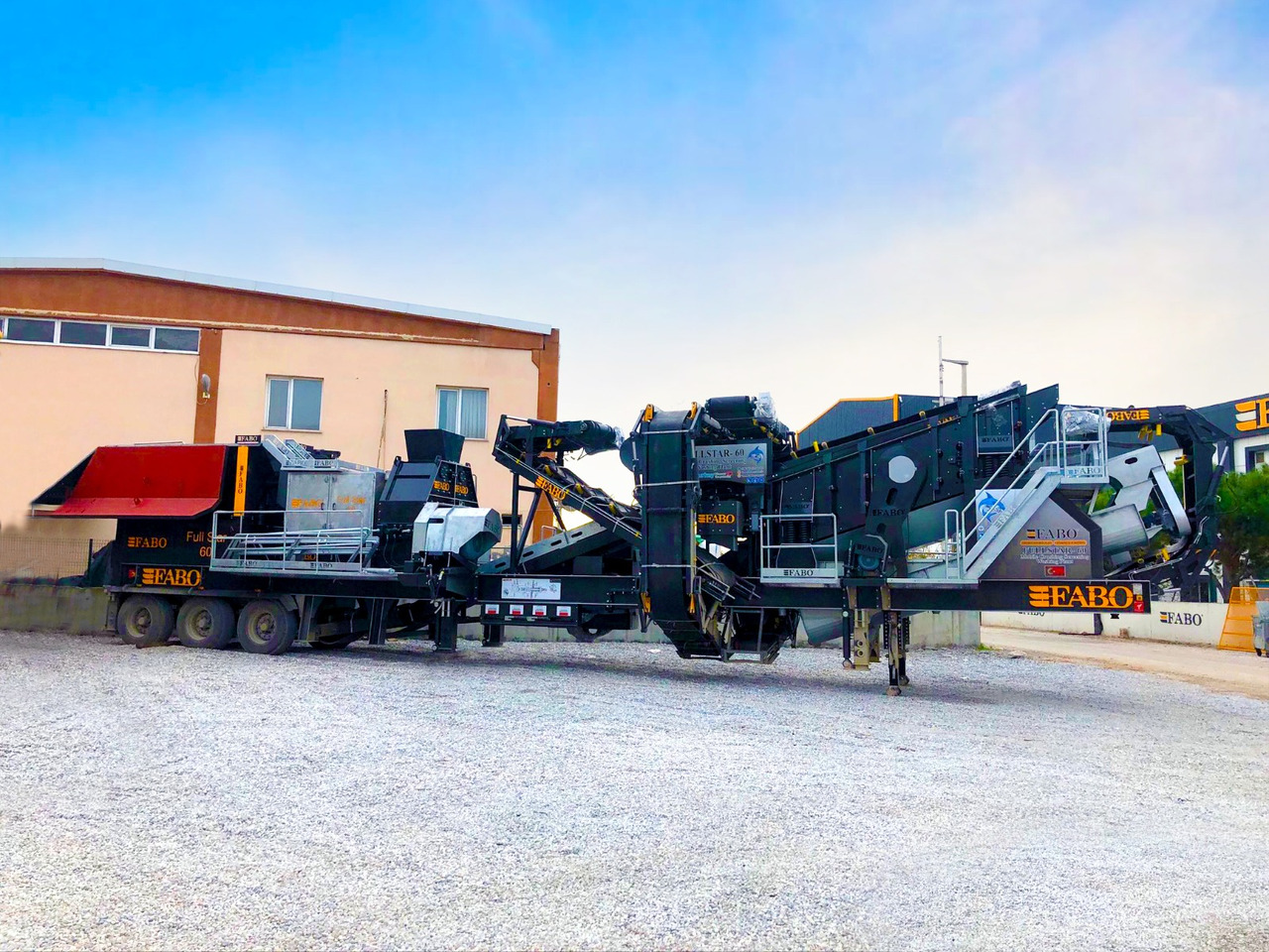 Mobile Brechanlage, Zustand - NEU FABO Mobile crusher: das Bild 9