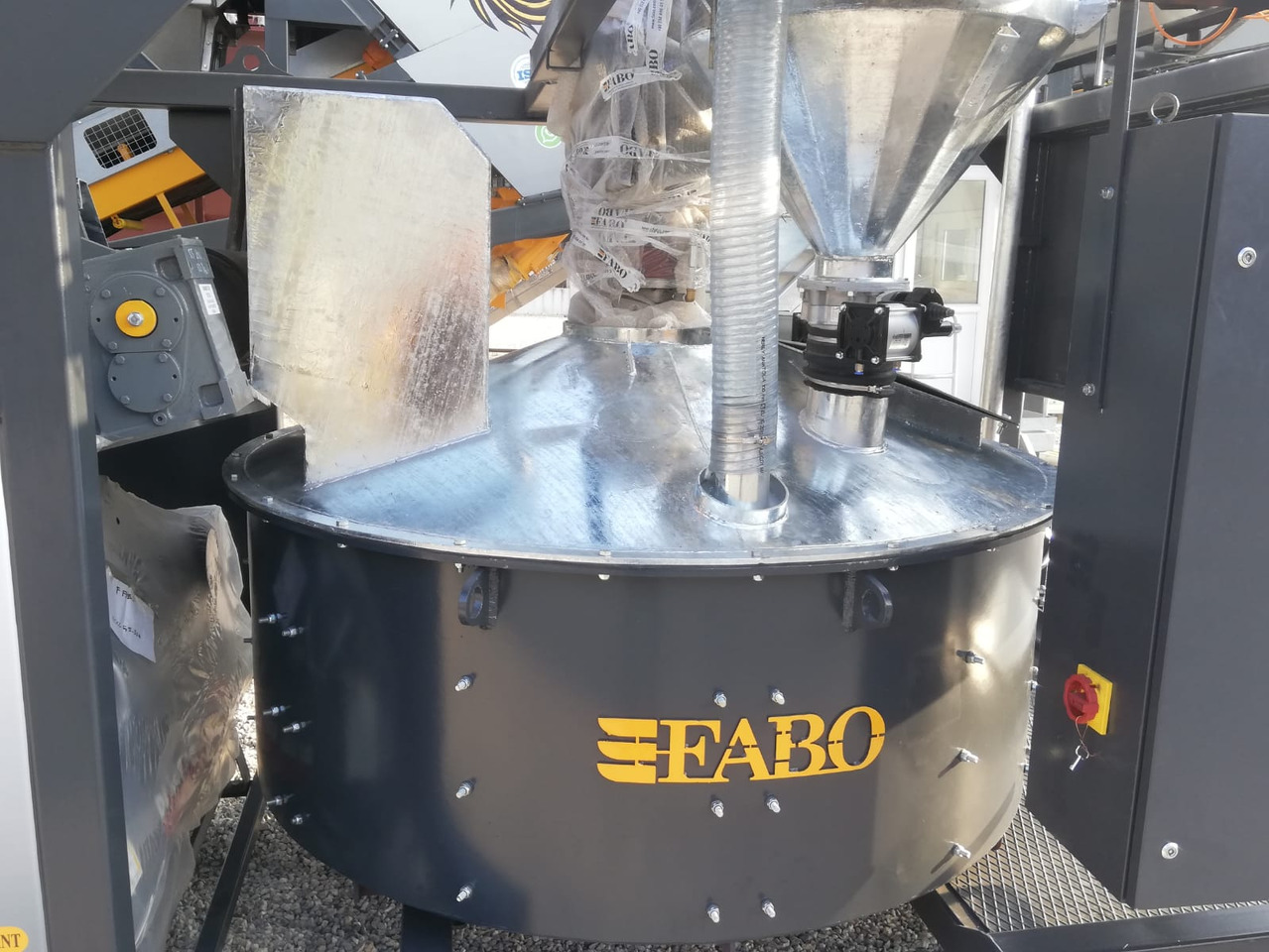 FABO mobile concrete batching plant - Betonmischanlage: das Bild 5 FABO mobile concrete batching plant - Betonmischanlage: das Bild 5