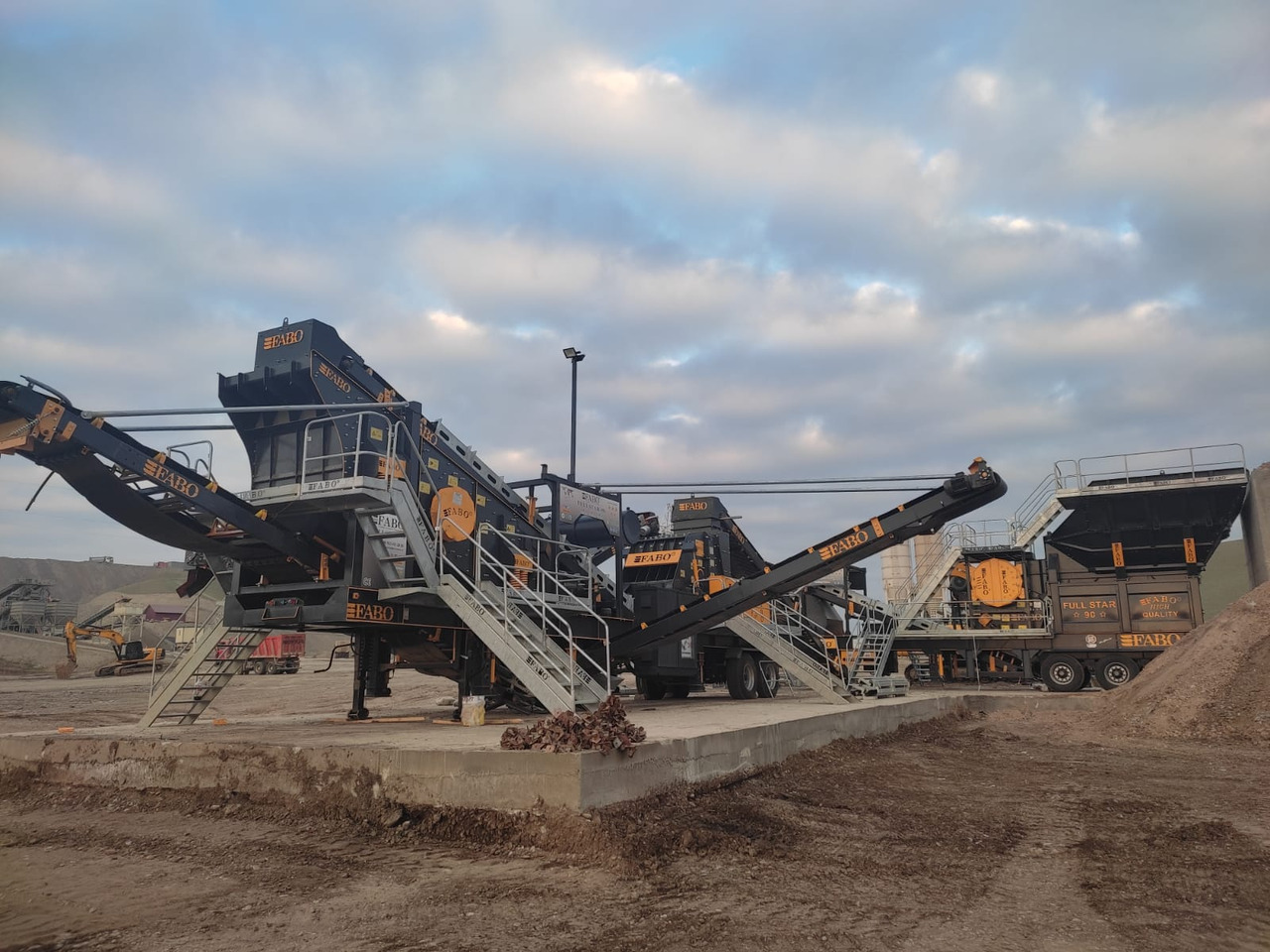 Backenbrecher, Zustand - NEU FABO mobile jaw crusher: das Bild 11