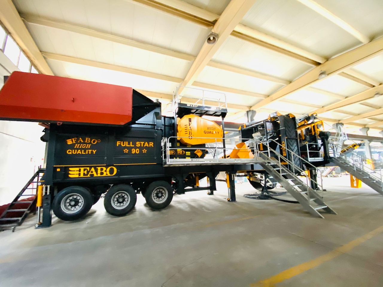 Backenbrecher, Zustand - NEU FABO mobile jaw crusher: das Bild 6
