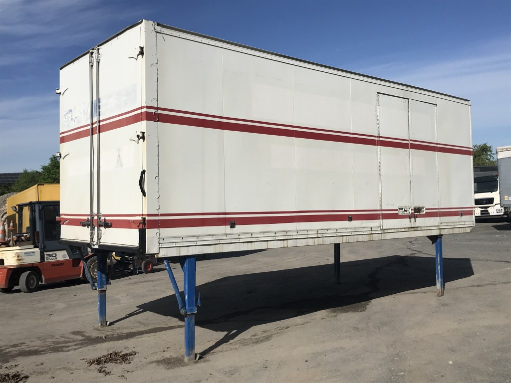 ACKERMANN-FRUEHAUF AWL - KOFFER AWL-Koffer mit Seitentür 7 m - Kofferaufbau: das Bild 1 ACKERMANN-FRUEHAUF AWL - KOFFER AWL-Koffer mit Seitentür 7 m - Kofferaufbau: das Bild 1